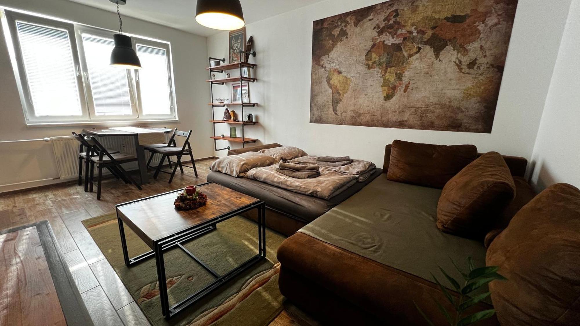 Industrial Apartment I 24Hr Self Check-In I Free Parking & Coffee บันสกาบิสตรีตซา ภายนอก รูปภาพ